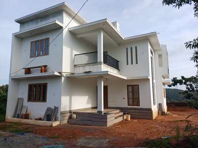 #KeralaStyleHouse  #keralastyle #ContemporaryHouse  #beutifulhome  #keralaplanners #keralahomestyle  For mor info contact :9747590264 , 7306201147