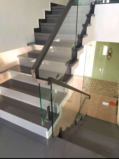 aluminum glass ralling  #GlassHandRailStaircase