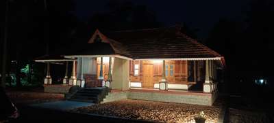 #TraditionalHouse  #9496145122  #8848240188  #KeralaStyleHouse  #WoodenWindows