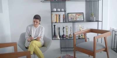 काजल अग्रवाल बॉलीवुड सेलेब्रिटी होम
   #actor #whitehouse  #LUXURY_INTERIOR  #HomeDecor  #furnitures  #HouseDesigns  #uniquedesign  #beautifulhouse  #ContemporaryHouse