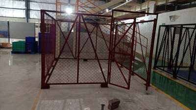Wire fencing structure