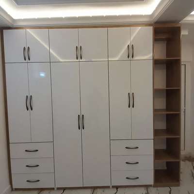 #modularwardrobe  #WardrobeIdeas  #WardrobeDesigns  #almirahdesign  #Modularfurniture work karane ke liye contact kare
whats.+919625506863
call.+917060375916 Sakib Mirza