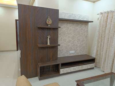 LCD unit
price :-44450/- 7' X 7'