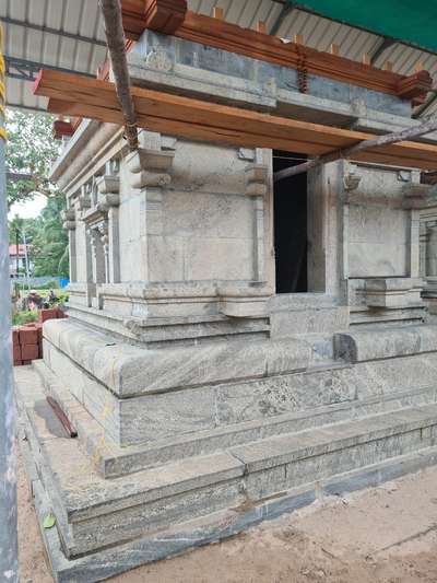 Sreekovil with slatestone  #templedesing  #keralatraditionalarchitecture