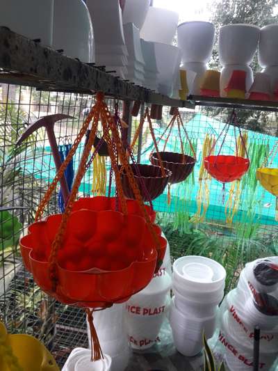 all types of  hanging pots 
9778482949