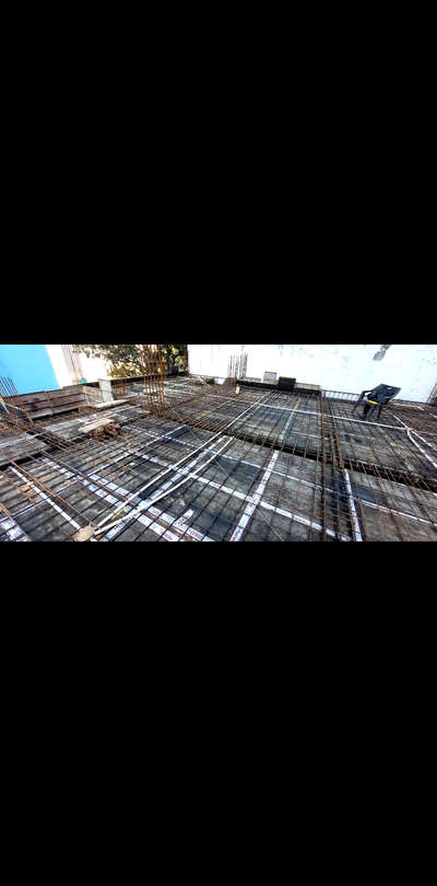 slab casting work at site ..
#slabcasting  #slabconcreting #slabconcretingwork #slabsteel #slabwork #civilengineerskill #Structural_Drawing #Architectural_Drawings