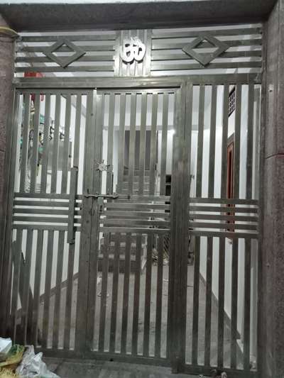 SS gates ₹1000-1500/sq ft with material
#maingates  #maindoor  #stainlesssteeldoor  #ssgate  #stainlesssteel