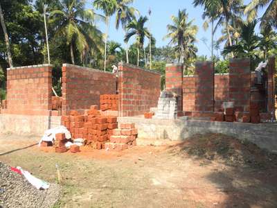 On going project @ patiyasseri, kodungallur
area: 1295 sqft
designer: Zigzag Architect & Interiors
☎️ 9061112197