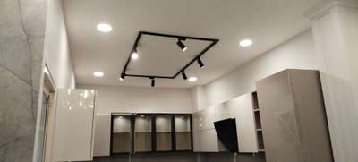 ##moudler kitchen Plan ceiling with track light #PU HI gloss finish  #ktm_interiors