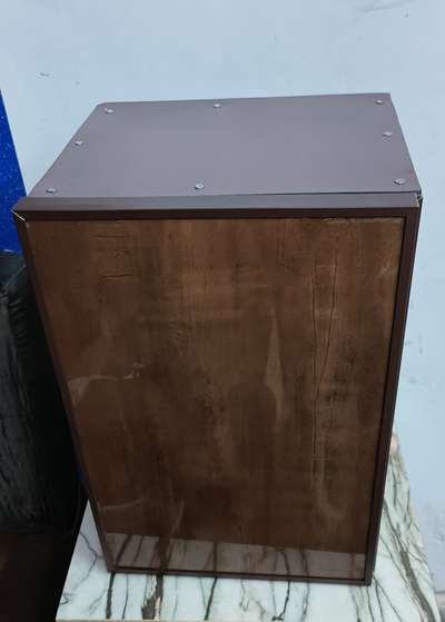#aluminiumprofilesmallbox

profile in brown coating