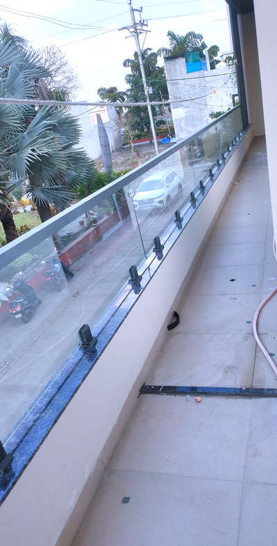 Aluminum Glass Railing 1350 rs Running feet  #GlassBalconyRailing #glassworks #aluminiumglassRailing