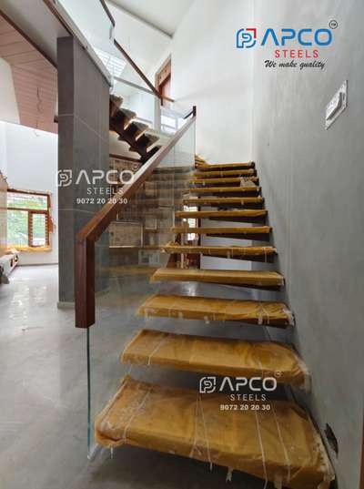 GLASS HANDRAIL #GlassHandRailStaircase