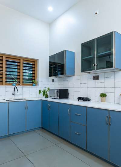 *Modular kitchen work*
Huzainfab Interiors design Palakkad
New Model Aluminium Modalur Kitchen Work
Bedroom wall drop
All Room Top Lofts
Glass work
Table Top Box