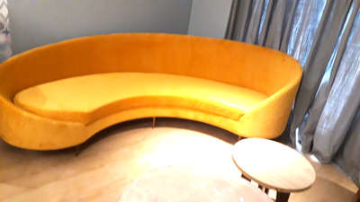 round sofa