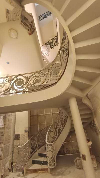 patina Entique finishing duco paint on metal staircase .
#Painter #hotels #unique