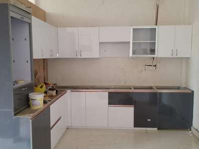 kitchen with aluminum frame
