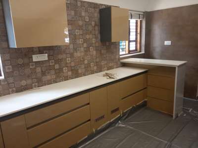 കിച്ചൻ ക്യാബിനറ്റ്