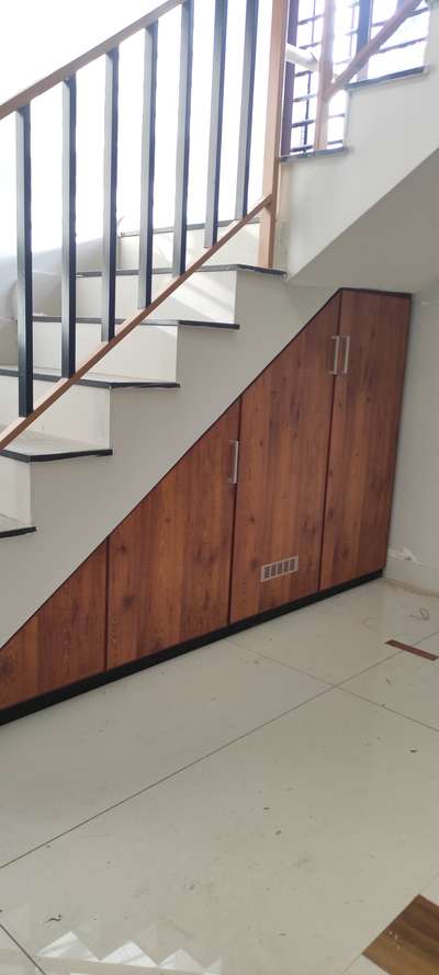 staircase cupboard
#aluminium