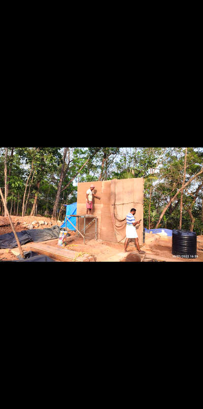#rammed_earth 
#sustainableconstruction 
#mudwall