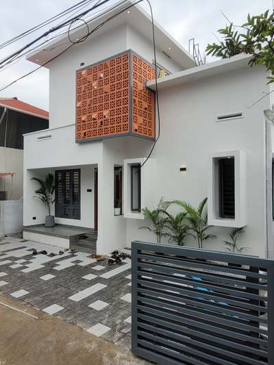 Completed residential project with interior design located at trivandrum 
Sqft: 2300 
year: 2022

 #Architect 
 #InteriorDesigner 
 #KeralaStyleHouse 
 #keralaarchitectures 
 #ElevationHome 
 #HomeDecor 
 #KitchenIdeas 
 #KitchenInterior
