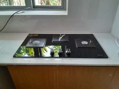 hobe fixed on nano white counter slab