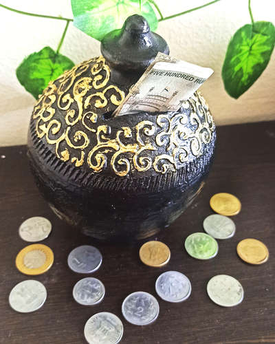 Gullak for Home decor
#HomeDecor #gullak #piggybank #interiorpainting #homedecoration