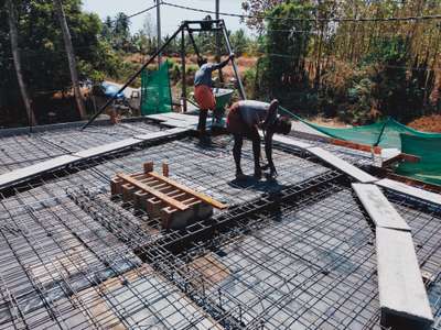 concrete started kazhinja para site #ContemporaryHouse  #HouseConstruction   #Contractor  #CivilEngineer