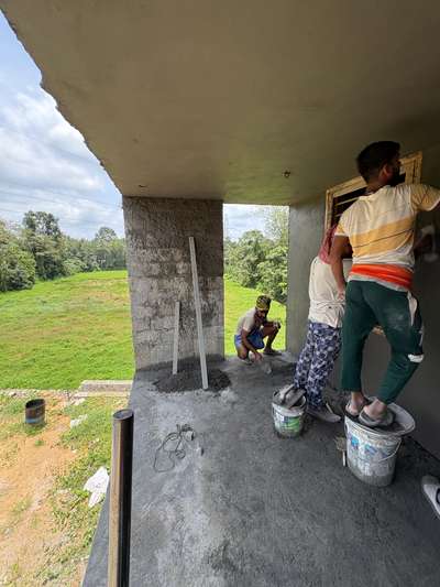 ➡️എറണാകുളം ജില്ലയിലെ, കോതമംഗലം തങ്കളത്ത് Mrs. Kala V V ക്കു വേണ്ടി  നിർമിക്കുന്ന 𝟭𝟳𝟲𝟰  സ്‌ക്വയർ ഫീറ്റ് 𝟰𝗕𝗛𝗞  വീടിന്റെ തേപ്പ് വർക്കുകൾ പുരോഗമിക്കുന്ന ദൃശ്യങ്ങൾ. 🏡

➡️𝙋𝙡𝙖𝙨𝙩𝙚𝙧𝙞𝙣𝙜 𝙬𝙤𝙧𝙠𝙨 𝙤𝙣 𝙥𝙧𝙤𝙜𝙧𝙚𝙨𝙨🏡

𝗖𝗹𝗶𝗲𝗻𝘁     : 𝗞𝗮𝗹𝗮 𝗩 𝗩
𝗦𝗾𝗳𝘁         :  𝟭𝟳𝟲𝟰 (𝟰𝗕𝗛𝗞)
𝗦𝗾𝗳𝘁 𝗿𝗮𝘁𝗲 : 𝟮𝟬𝟬𝟬 (𝗰𝗼𝗹𝘂𝗺𝗻 𝗳𝗼𝗼𝘁𝗶𝗻𝗴 𝗳𝗼𝘂𝗻𝗱𝗮𝘁𝗶𝗼𝗻)
𝗣𝗹𝗮𝗰𝗲      : 𝗧𝗵𝗮𝗻𝗸𝗮𝗹𝗮𝗺 𝗻𝗲𝗹𝗹𝗶𝗸𝘂𝘇𝗵𝘆, 𝗸𝗼𝘁𝗵𝗮𝗺𝗮𝗻𝗴𝗮𝗹𝗮𝗺, 𝗘𝗿𝗻𝗮𝗸𝘂𝗮𝗹𝗺.
 #plasteringworks