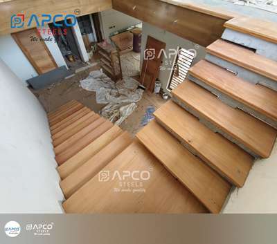 STAIRCASE WOODEN STEPS 

#WoodenStaircase