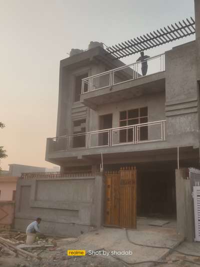 F201 sector 2 Noida extension