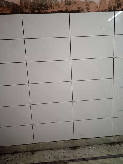 Tiles lagwana ka liya sampark kara