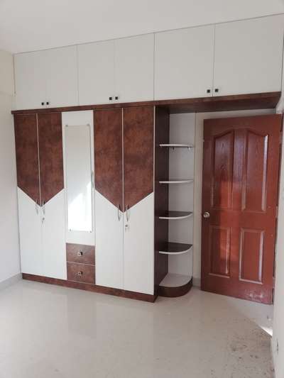 standard size wardrobe 33000 se starting &  heavy and  good finishing