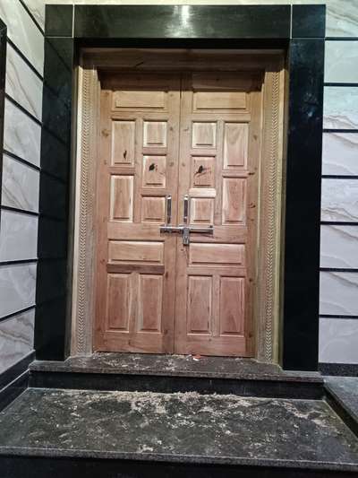 wooden door  desi wood babul neem  #door
 #babuldoor 
 #neeemdoor