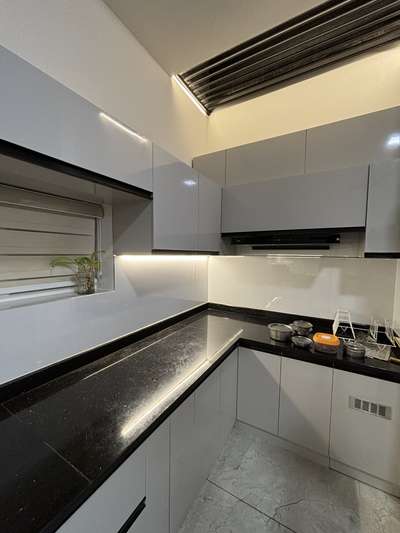 Modular kitchen
Finishing site @perumbilavu thrissur #kitchen #budget  #InteriorDesigner #KitchenInterior #CivilEngineer