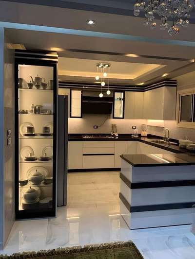 luxury kitchen design  #LargeKitchen  #luxurykitchen  #WoodenKitchen  #ModularKitchen  #KitchenLighting