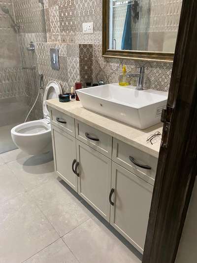 bathroom vanity