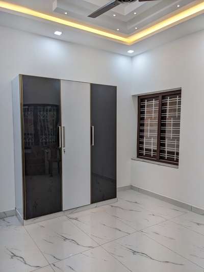 SIMPLE WARDROBE  #wardrobes #aluminium #aluminiumwardrobe #cabord #aluminiumcabords #bedroomwardrobe