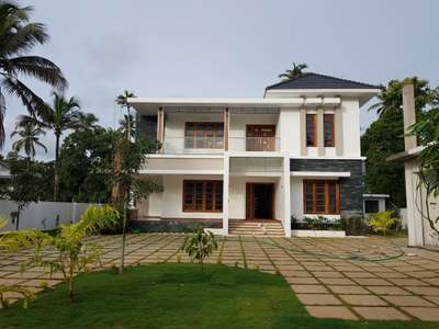 completed villa # kaipamangalam #shihab&habeeba#designplus.