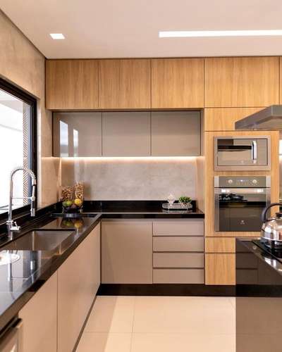 #ModularKitchen  #Modularfurniture  #ClosedKitchen  #KitchenIdeas  #LShapeKitchen  #LargeKitchen