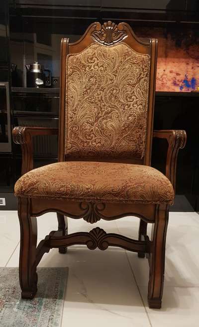 danning chair with carving and poshish  #jskfurniturehub  #jodhpur  #jodhpurinterior  #jodhpurarchitect  #homeandinterior  #homeanddesign  #jaipurpinkcity