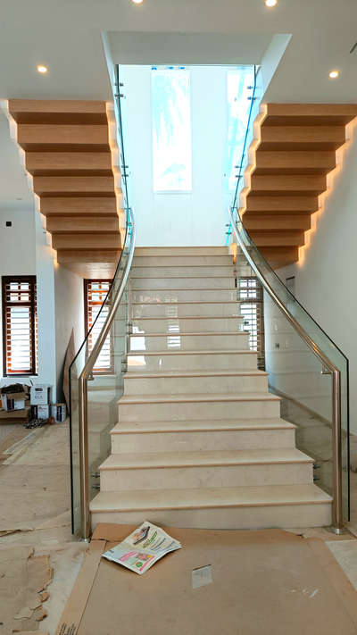 #GlassStaircase  #GlassHandRailStaircase  #side stud#12mm TFG glass