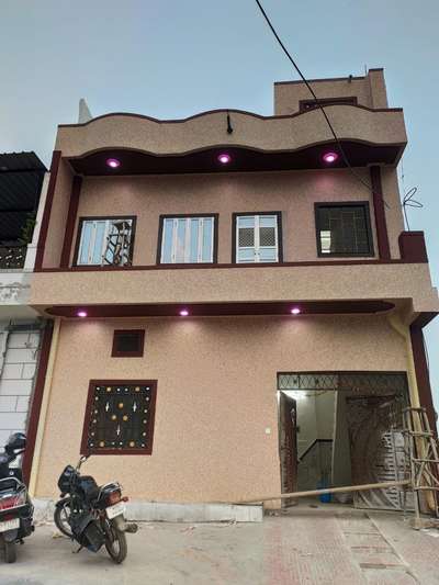 एलिवेशन वर्क  👌👌

अपने मकान के फ्रंट एलिवेशन या बालकनी के नीचे मद्रासी दाना करवाएं और अपने मकान का नया लुक बनाएं ।

Heat proof, Water proof और कलर की झंझट से हमेशा का छुटकारा एक बेहतरीन लुक के साथ 🥳🥳

 #GOLDEN FLOOR 
9929620291.