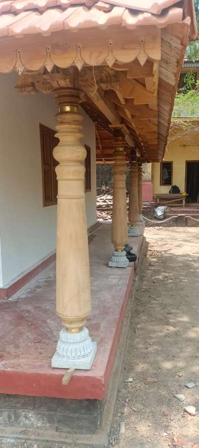 #KeralaStyleHouse  #pillerdesign  #pillar  #granite_piller_design  available please contact 8848240188