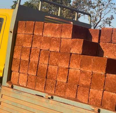 Laterite Stone 
 #kannurstone  #lateritestone  #lateritestonecladding  #redstone  #redstonetemple  #templedesing  #templework  #Nalukettu  #TraditionalHouse  #texture  #lateritemasonry  #laterite