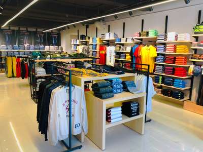 # GARMENT STORE : DOSSIER SPAZE