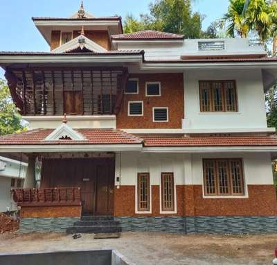 💞 Laterite Stone Wall Design 🏡  
. 
. 
.
.
 #KeralaStyleHouse  #keralatraditionalmural   #keralaart  #keralamuralpainting  #kerala_architecture  #keraladesigns  #keralahomeplans  #MrHomeKerala  #Kottayam #Thiruvananthapuram  #keralahomedream  #new_home  #homeinteriordesign  #Architectural&Interior  #interiordesignerlife  #interiorpainting  #interiorrenovation  #residencelandscape  #dreambuild  #WallDesigns  #desingners  #desinging  #newhomeconstruction  #Homedecore  #homestyle  #BestBuildersInKerala  #budjecthomes  #budjethome