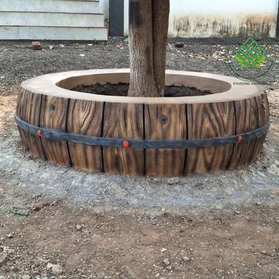 Concrete tree base design 

#cementartwork #concretedesign #gardendesigns #gardendecor #LandscapeDesign #mirzabrotherscd #mirzabrotherscementdecoration