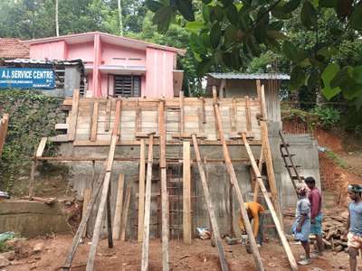construction of retaining wall