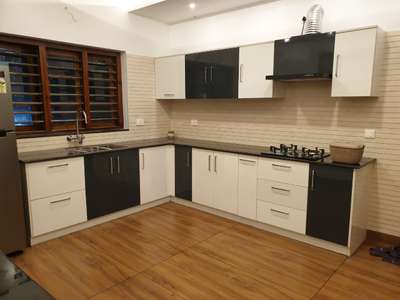 കിച്ചൻ ക്യാബിനറ്റ് 
വർക്ക്കൾക്കായി ബന്ധപ്പെടുക