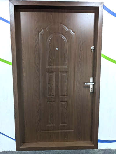 Tata Pravesh
Embossed door
E18
Call us on 9207664000
#tatapravesh #BuildwithTataTrust #tatapraveshdoors #tataPraveshSteelDoors #tatasteel #akelahikafihe